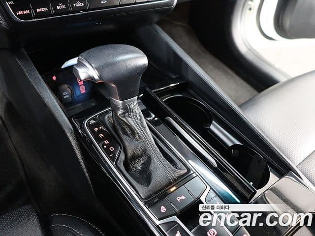 2016 Kia All New K7 3.0 LPI Prestige (Rental Car) thumb 9