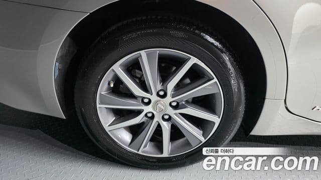 2018 Lexus New ES300h Supreme+ XV60 thumb 5