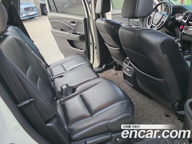 2017 Honda Pilot 3rd Gen 3.5 thumb 6