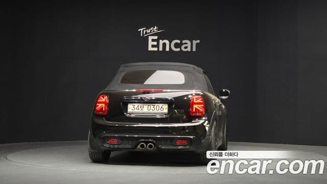2016 Mini Cooper S Convertible Standard 3rd thumb 4