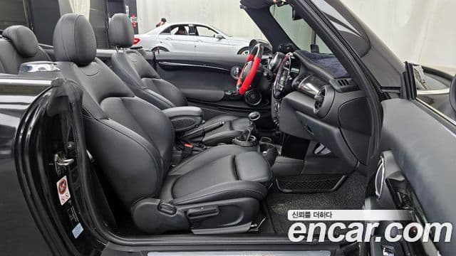 2016 Mini Cooper S Convertible Standard 3rd thumb 11