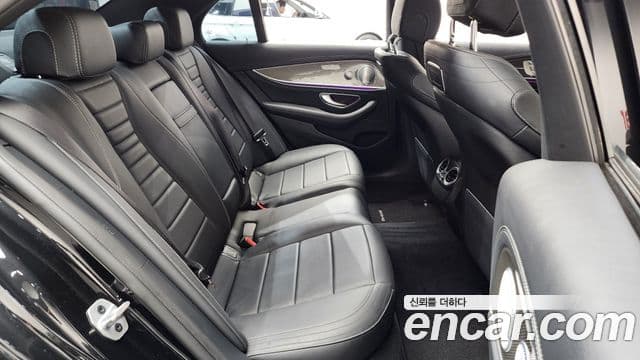 2019 Mercedes-Benz E-Class W213 E350 4MATIC AMG Line thumb 12