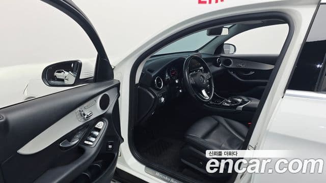 2018 Mercedes-Benz GLC-Class X253 GLC220 d 4MATIC Coupe thumb 10
