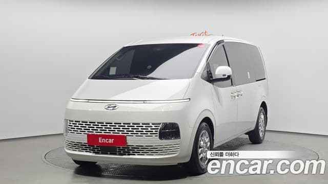 2023 Hyundai Staria Cargo 3-seater Modern